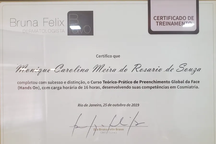 Certificado de capacitação em preenchimento de face